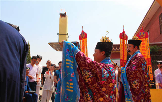 唐山可以立堂口的师傅(立堂口师父给报名可以吗)