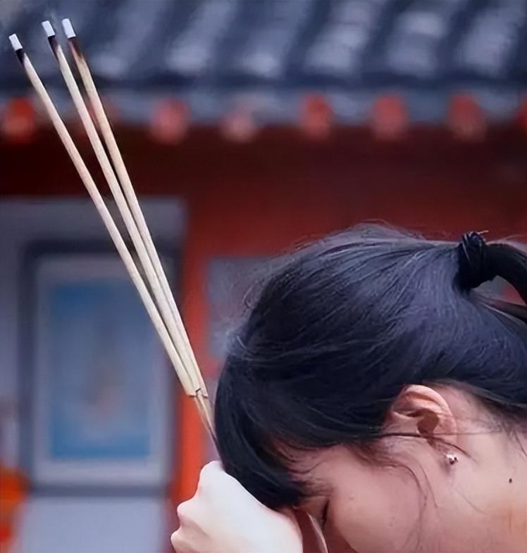 我堂口立了为什么让我烧三柱香(为什么要立堂口,直接供奉仙家真身不行吗)