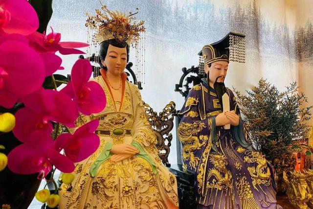 出道弟子立堂口要供奉10多位佛像(出道堂口都供奉什么仙家)