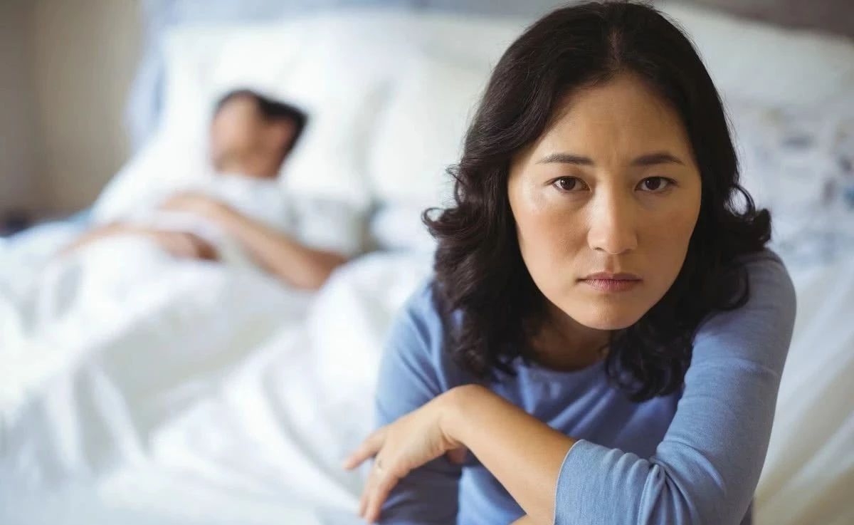 家里立了堂口夫妻感情还是不好(立完堂口不顺夫妻吵架)