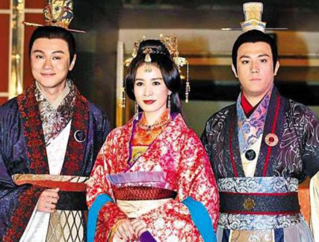 梦见有人帮我立堂口是什么意思(梦到有人帮我算命是什么意思)