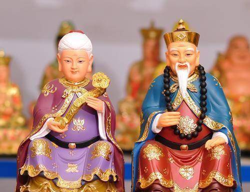 出马仙立堂口前有什么征兆(出马仙出堂口的前前后后那些事儿)