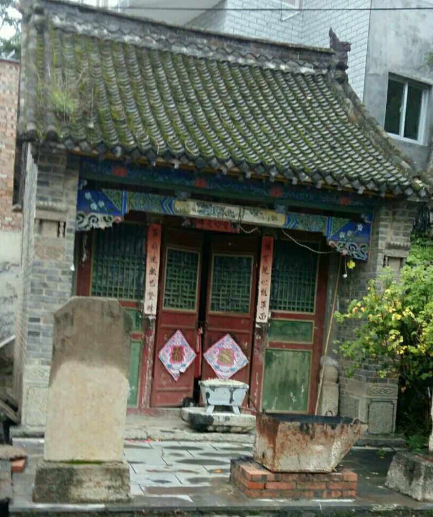 立堂口后要上庙吗还是下庙的简单介绍